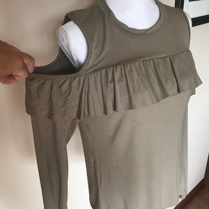 Cute-open shoulder long sleeve top!